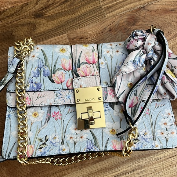 Floral Women's Bag with Gold Chain - Picture 2 of 5